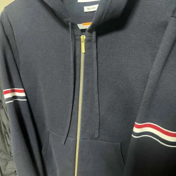 23fw 톰브라운 밀라노 금장 니트집업 2사이즈 