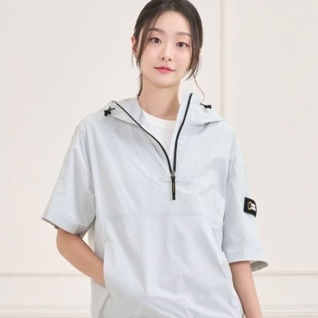 내셔널지오그래픽 아델리 김다미 아노락 여성 트레이닝복 셋업