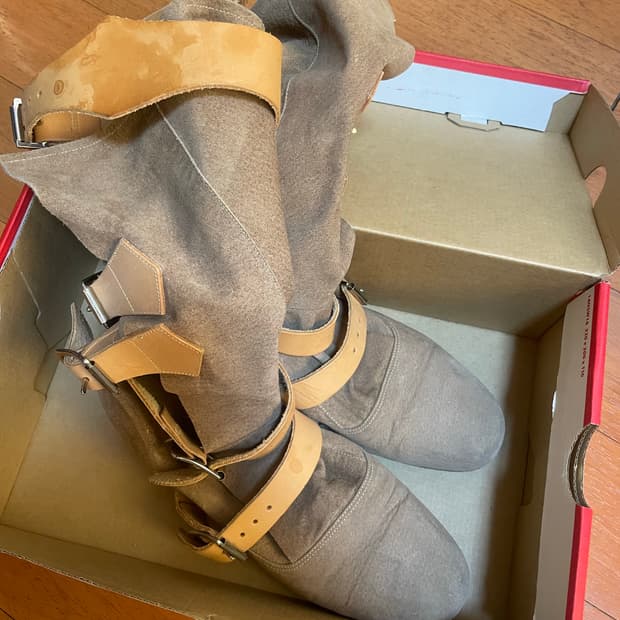 비비안웨스트우드 스웨이드 부츠