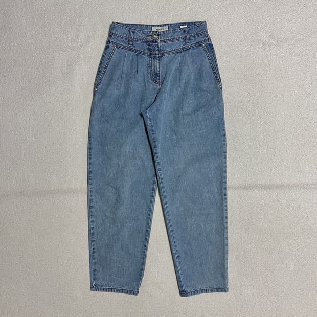 한섬 마인 투턱 테이퍼드 데님 팬츠