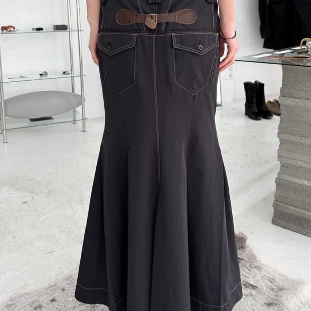 저버드 스티칭 플레어 스커트