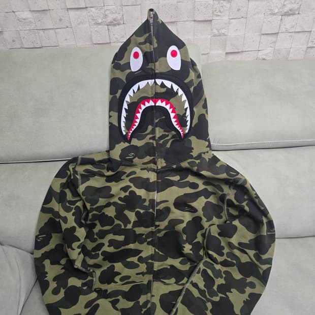 베이프 샤크카모 후드집업