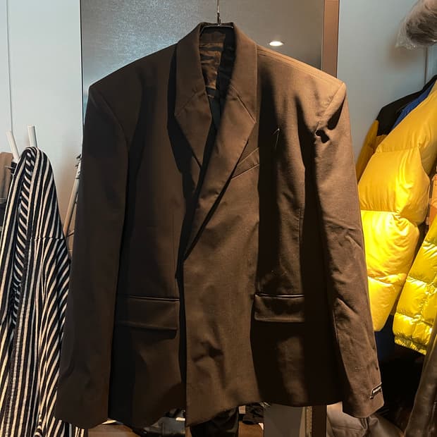 뮈글러 와이어 자켓