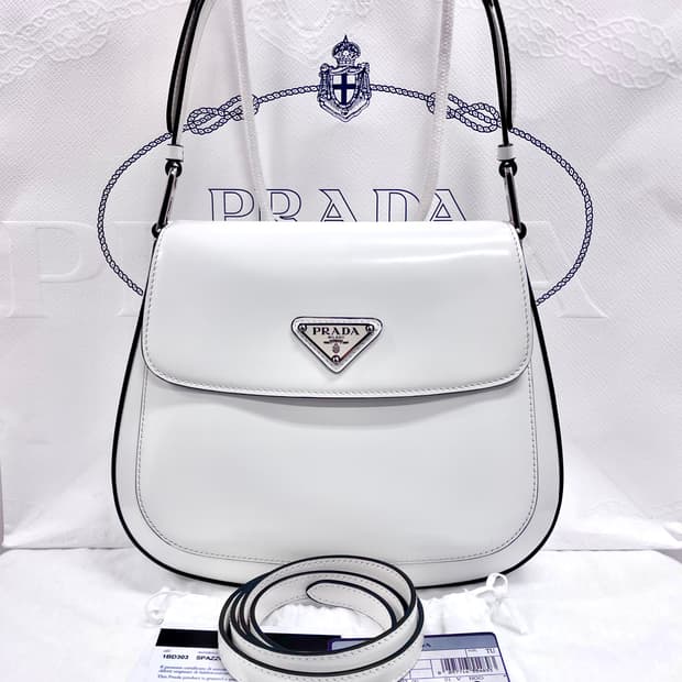 [S급/정품] 프라다 클레오 브러쉬드 화이트 숄더백 가방