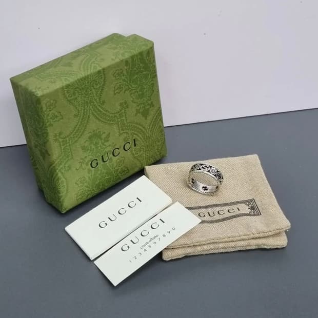 구찌 인터로킹 플라워링 18호 실버 반지 G링 에이지드 피니쉬