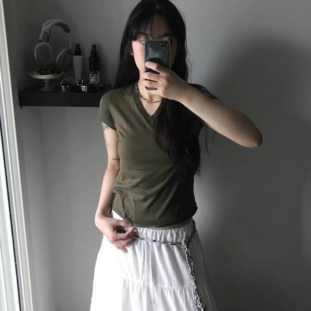 폴로 랄프로렌 포니 카키 브이넥 반팔티