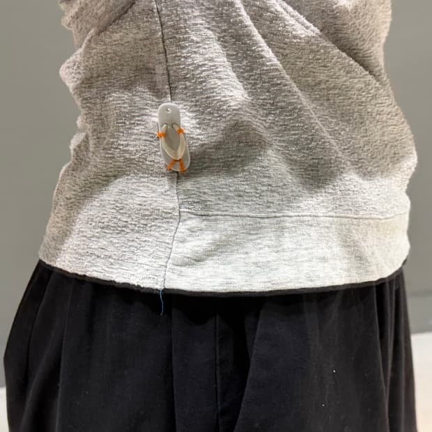flip-flop point one pocket t-shirt