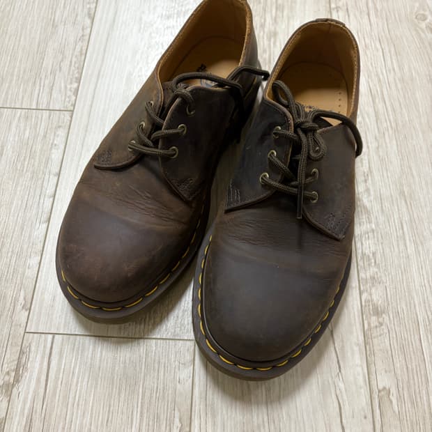 닥터마틴 1461 3홀 크레이지홀스 250