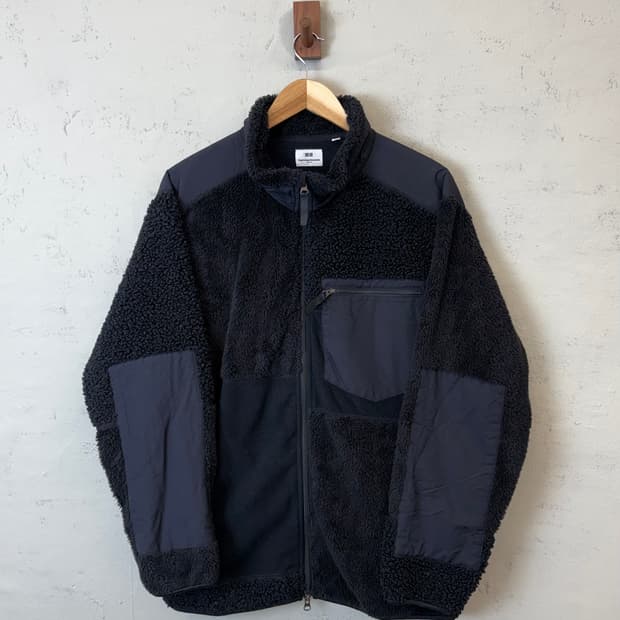 유니클로 엔지니어드가먼츠 후리스 블랙