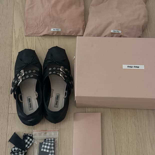 미우미우 발레리나 플랫슈즈 36