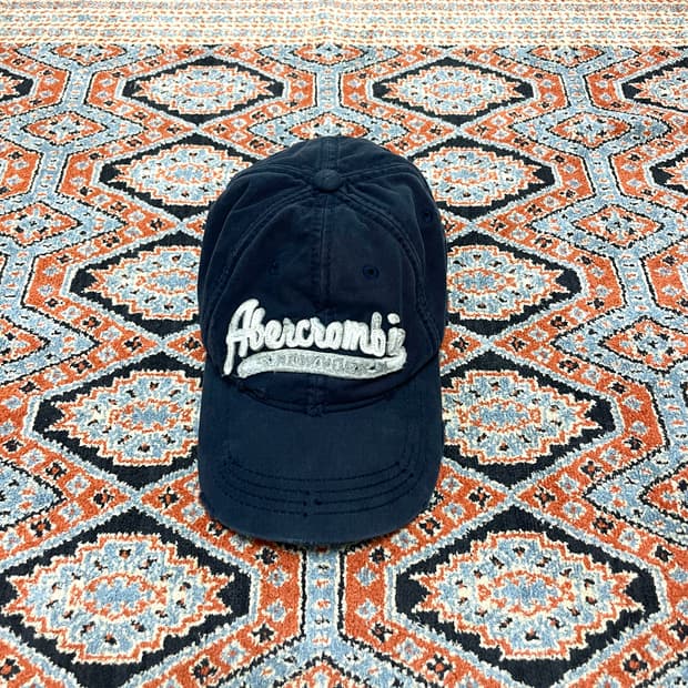 아베크롬비 스펠로고 네이비 빈티지 볼캡 L