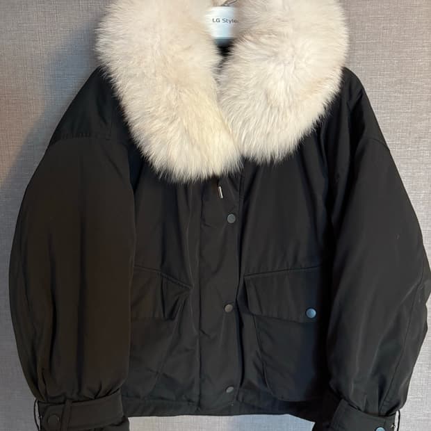 베네통 BENETTON 폭스퍼 패딩 블랙 42사이즈