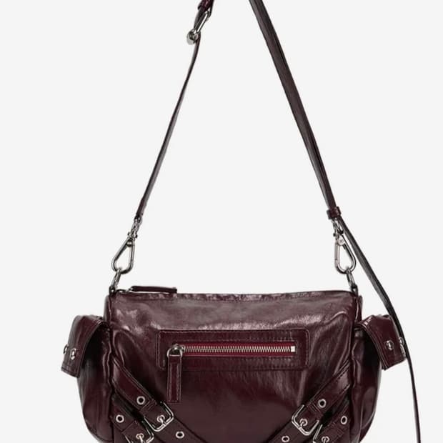 다이닛 스터드 포켓백 버건디