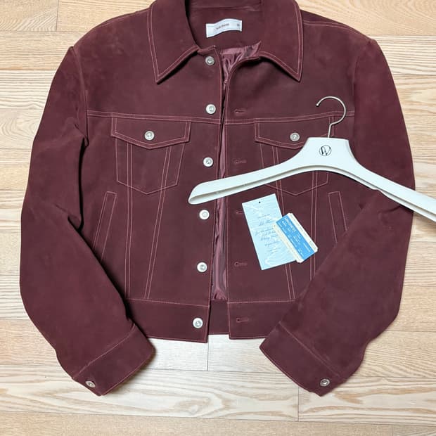 웨이비니스 스웨이드 트러커