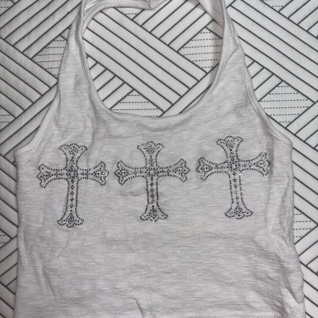 eessay 에세이 홀터넥 ROZE HALTERNECK TOP 
