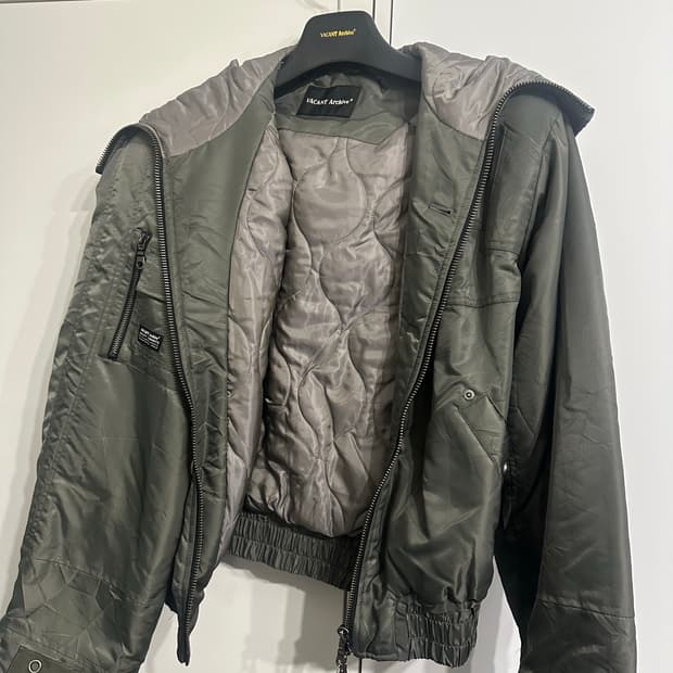 L)베이컨트 아카이브 엔투비 자켓