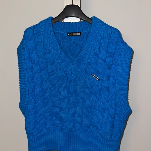 Esc 스튜디오 니트 베스트