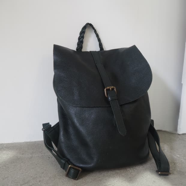 vintage leather backpack 