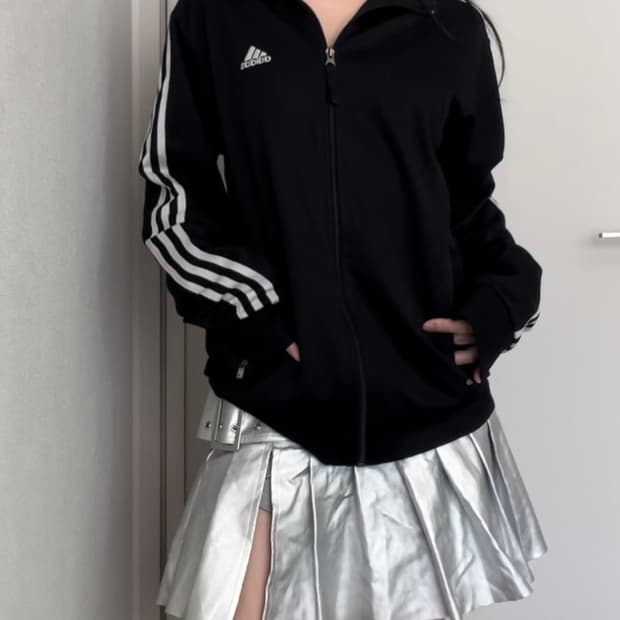 ADIDAS black+white jersey