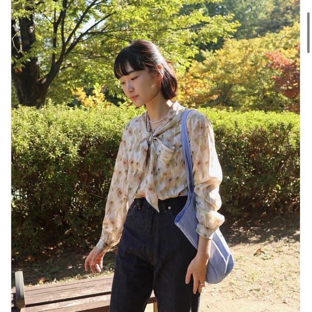 Sheiscute 쉬이즈큐트 시티블라우스 