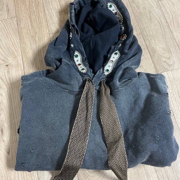 Kapital davil 후드