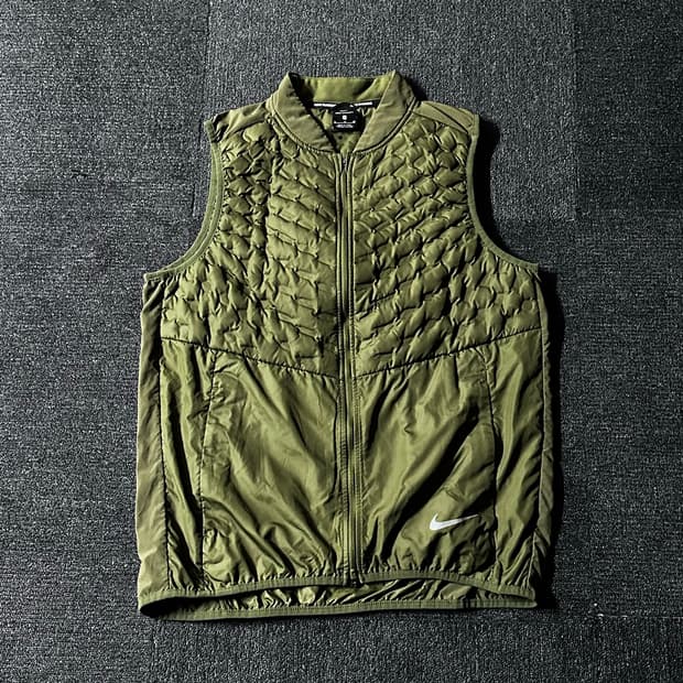 Nike 에어로로프트 다운 퀼팅 베스트
