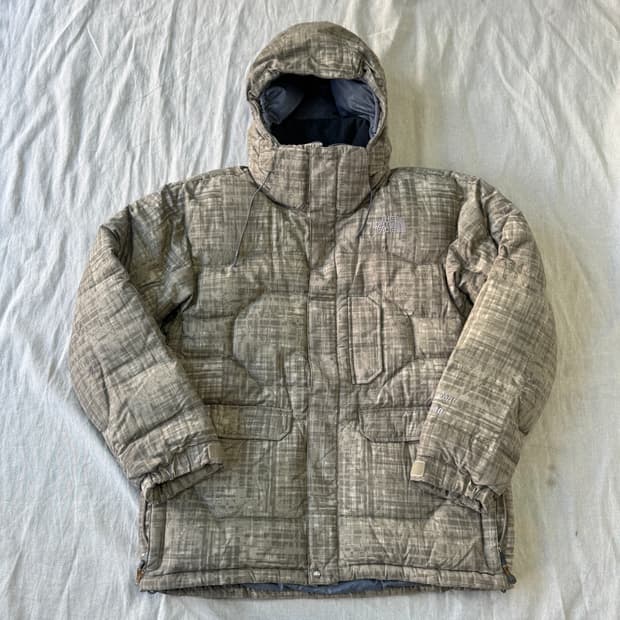 노스페이스 해외판 밀리터리 카모 후드 패딩 M(105)