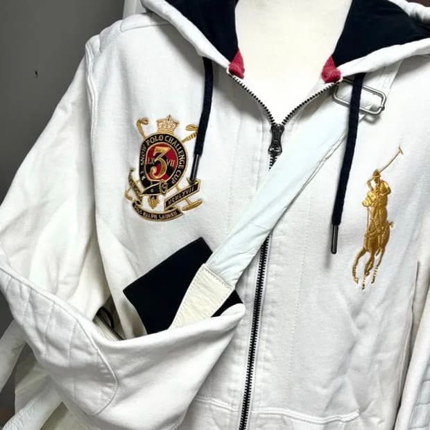 폴로 빅포니 금장 화이트 후드집업