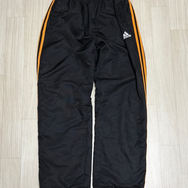 아디다스 트랙팬츠