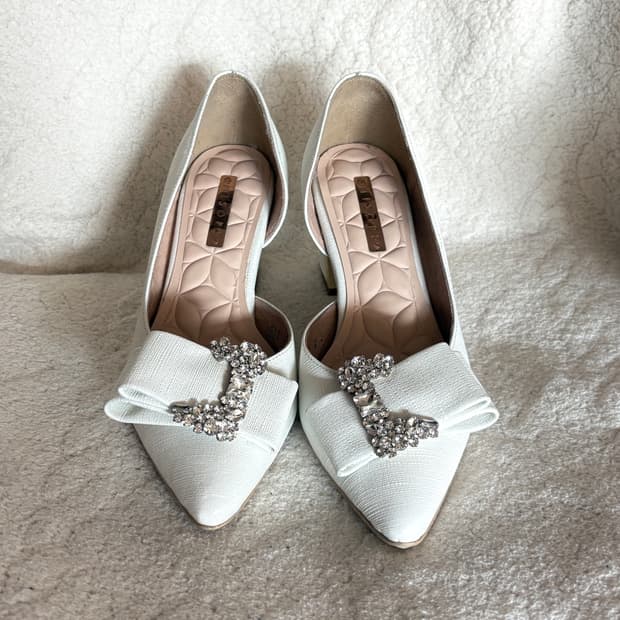 misope 미소페 큐빅 화이트 슈즈 힐 235