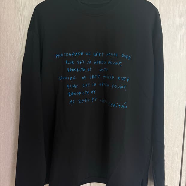 질스튜어트뉴욕 자수 긴팔티셔츠 M사이즈