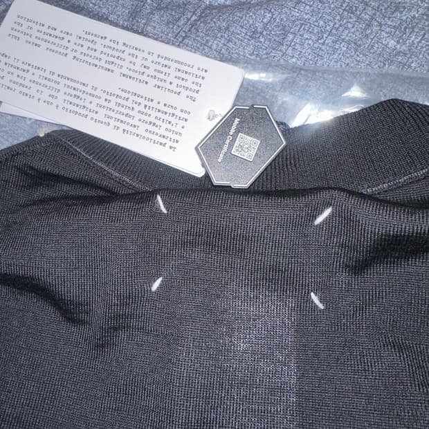 메종 마르지엘라 니트