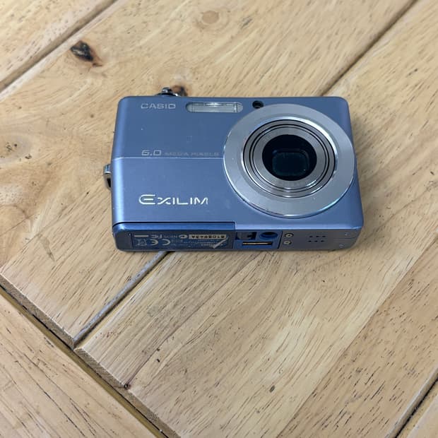카시오 EXILIM EX-Z600 엑슬림