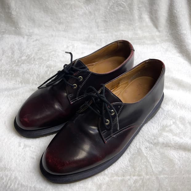 [39] 닥터마틴 2홀 브룩 || 250-250 (체리레드)