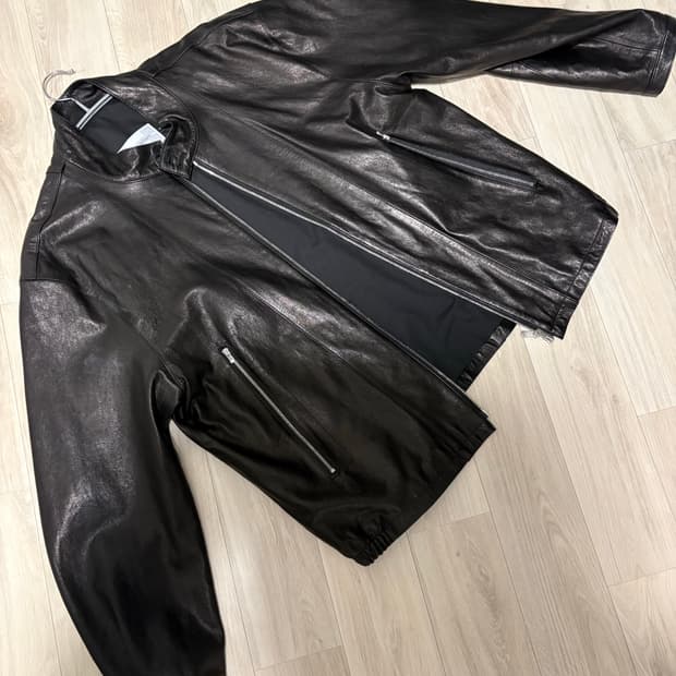 해칭룸 레더자켓 램스킨 블랙