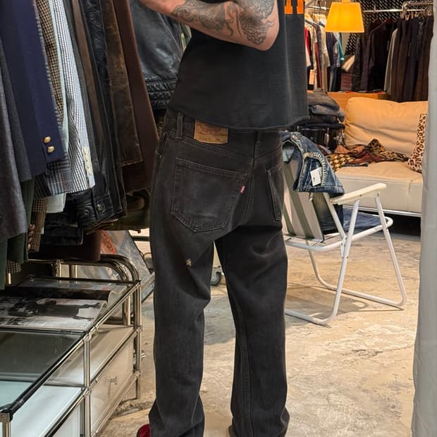 Levis 501 90s USA black denim pants