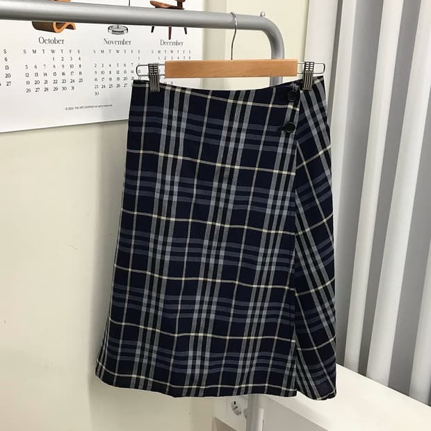 버버리 울 체크 랩 스커트 치마