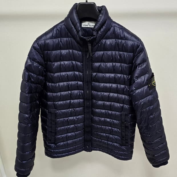 스톤아일랜드 경량 패딩 L사이즈 100 판매