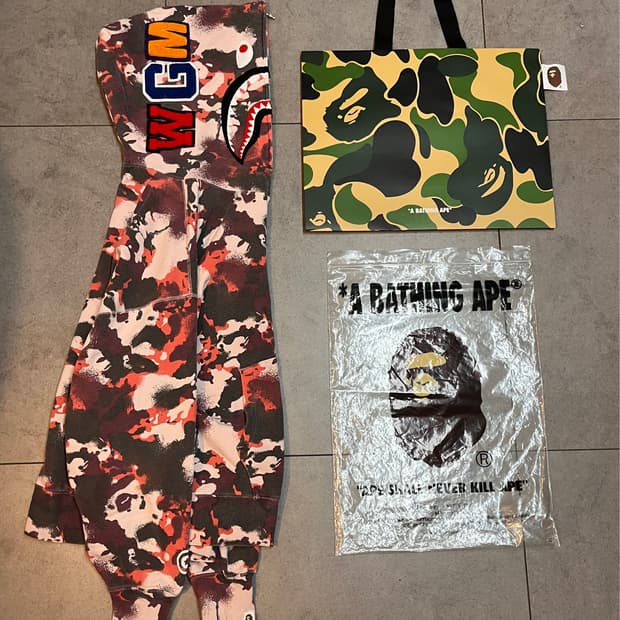 새상품급) 베이프 맵카모 적계 샤크 후드집업 