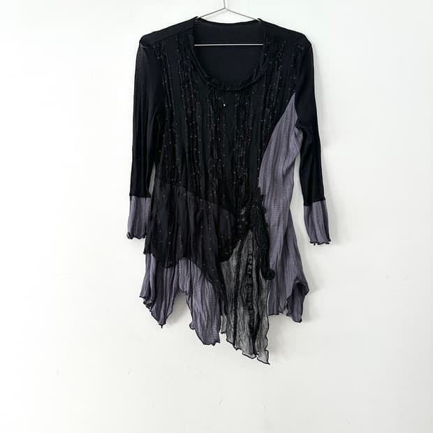 Beads rose top / black & grey & silver