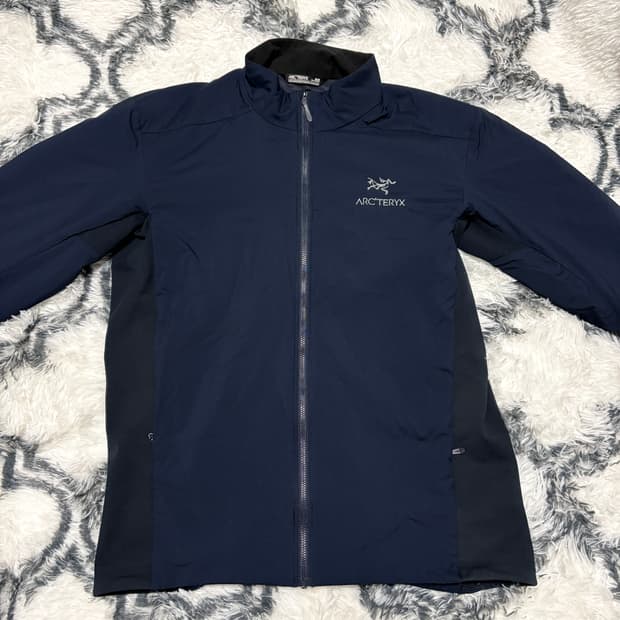 (교신가능)아크테릭스 아톰 LT 자켓 네이비 M