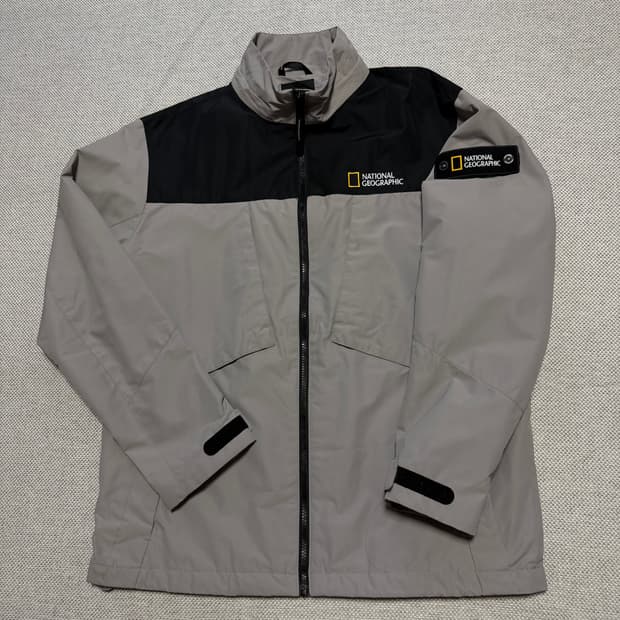 내셔널지오그래픽 배색 바람막이 자켓