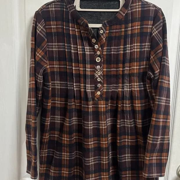 모리걸 단추포인트 체크 블라우스