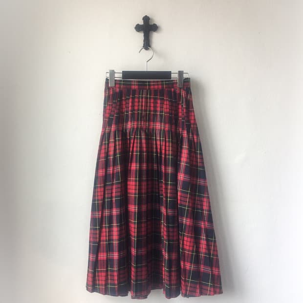 Check pattern pleats long skirt