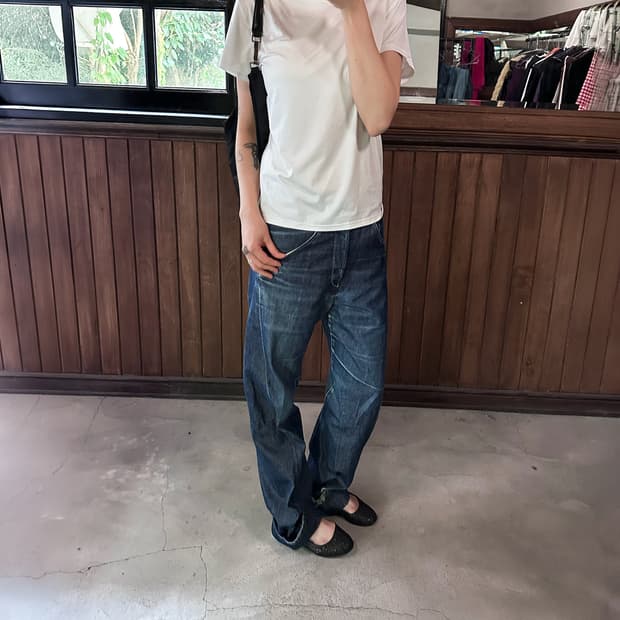 LEVI'S engineered blue w30