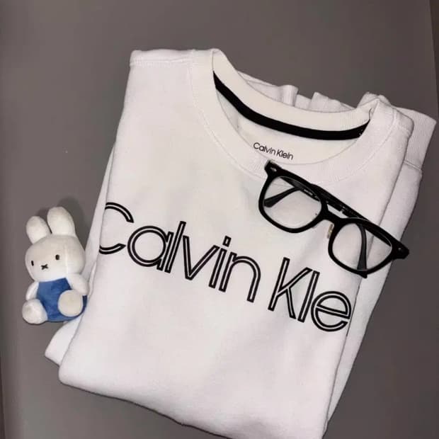 켈빈클라인 맨투맨