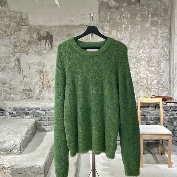 노매뉴얼 그레스 그린 헤어리 크루넥 니트