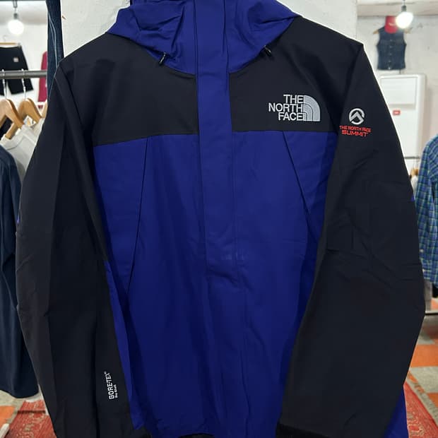 노스페이스 고어텍스 바람막이