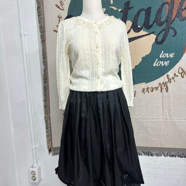 일본빈티지 Ank Rouge 앙크루즈 플라워 자수 비즈펀칭 니트 가디건