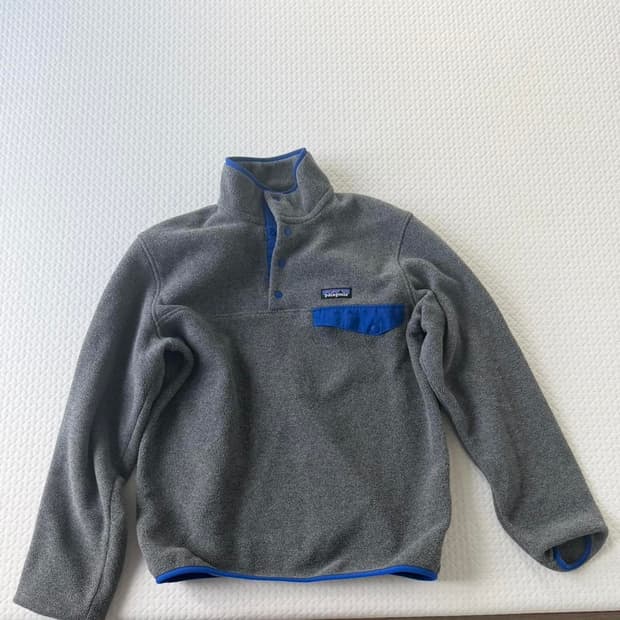 파타고니아 신칠라 스냅-T 그레이/블루